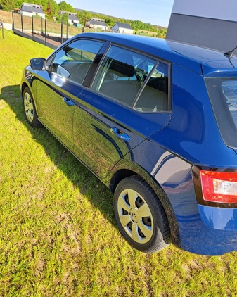 Skoda Fabia cena 40000 przebieg: 93400, rok produkcji 2017 z Kałuszyn małe 154